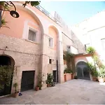 Casa Saint Patrick Dimora Del 1200 Bed & Breakfast 3*