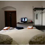 Bed & Breakfast Casa Saint Patrick Dimora Del 1200 3*
