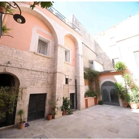 Casa Saint Patrick Dimora Del 1200 Bed & Breakfast 3*
