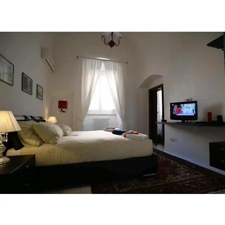 Casa Saint Patrick Dimora Del 1200 Bed & Breakfast Barletta