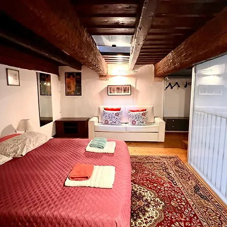 Casa Saint Patrick Dimora Del 1200 Bed & Breakfast Barletta