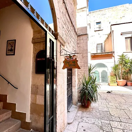 Casa Saint Patrick Dimora Del 1200 3* Barletta