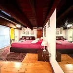 Casa Saint Patrick Dimora Del 1200 Bed and Breakfast Μπαρλέτα
